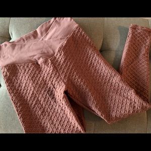 Scrunch butt leggings